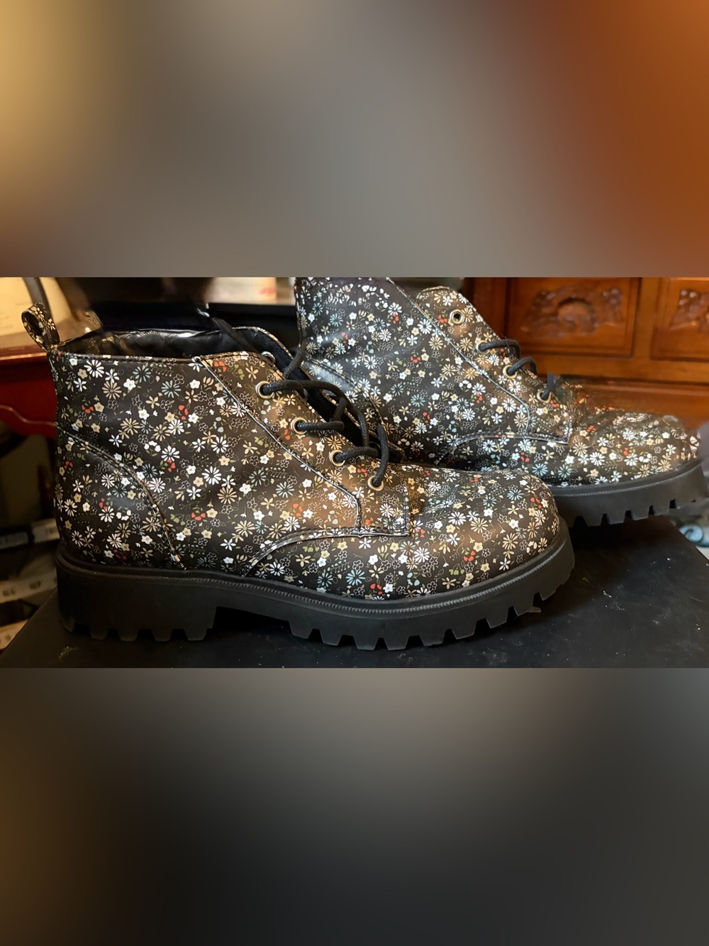 Ladies Flower boots very cute!